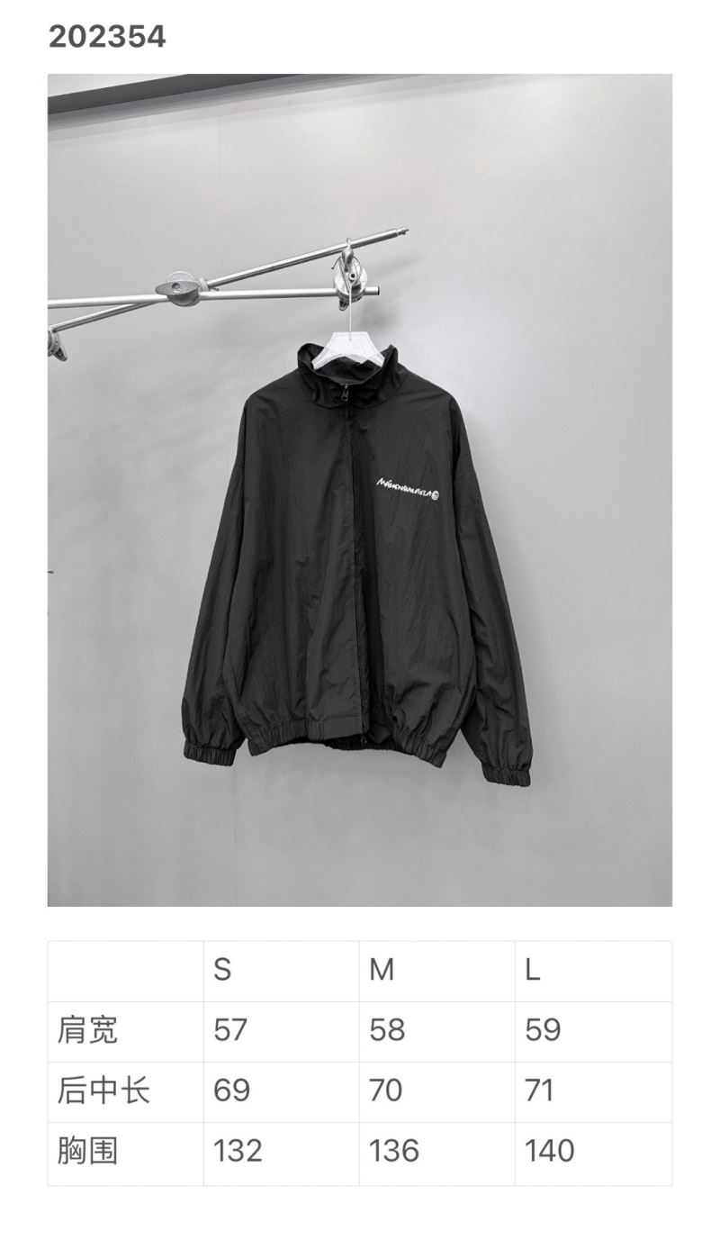 Unclassified Brand Outwear